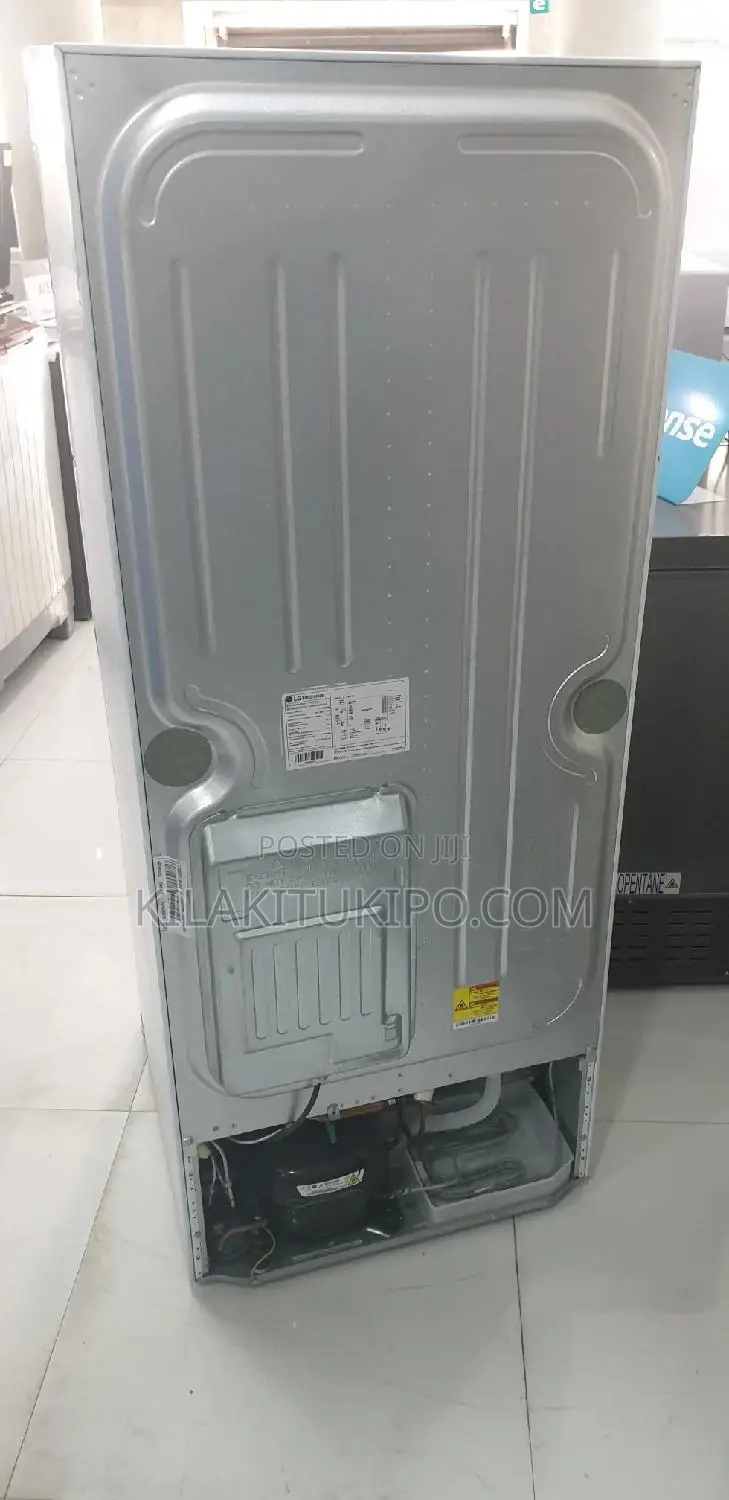 LG Refrigerator Freezer 260L
