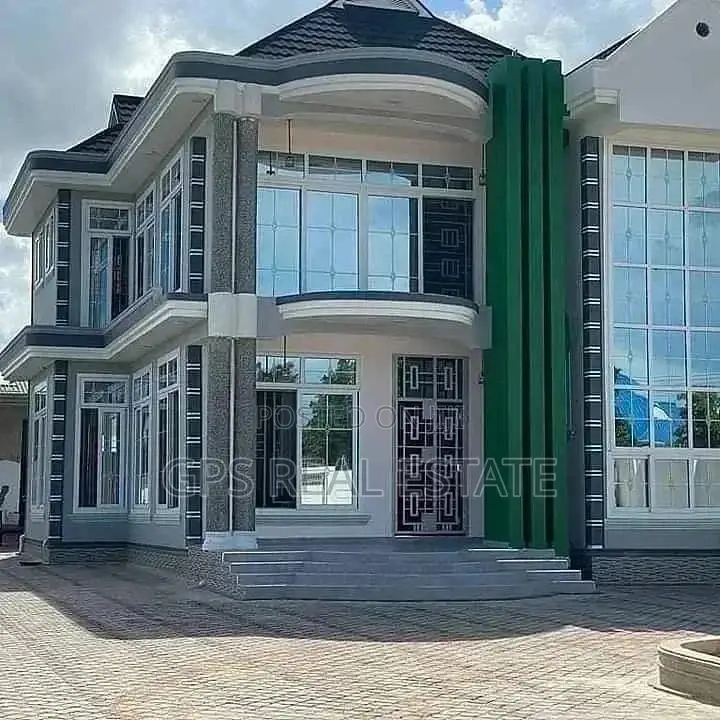 4bdrm House in Safari Mansa, Kinondoni for Sale