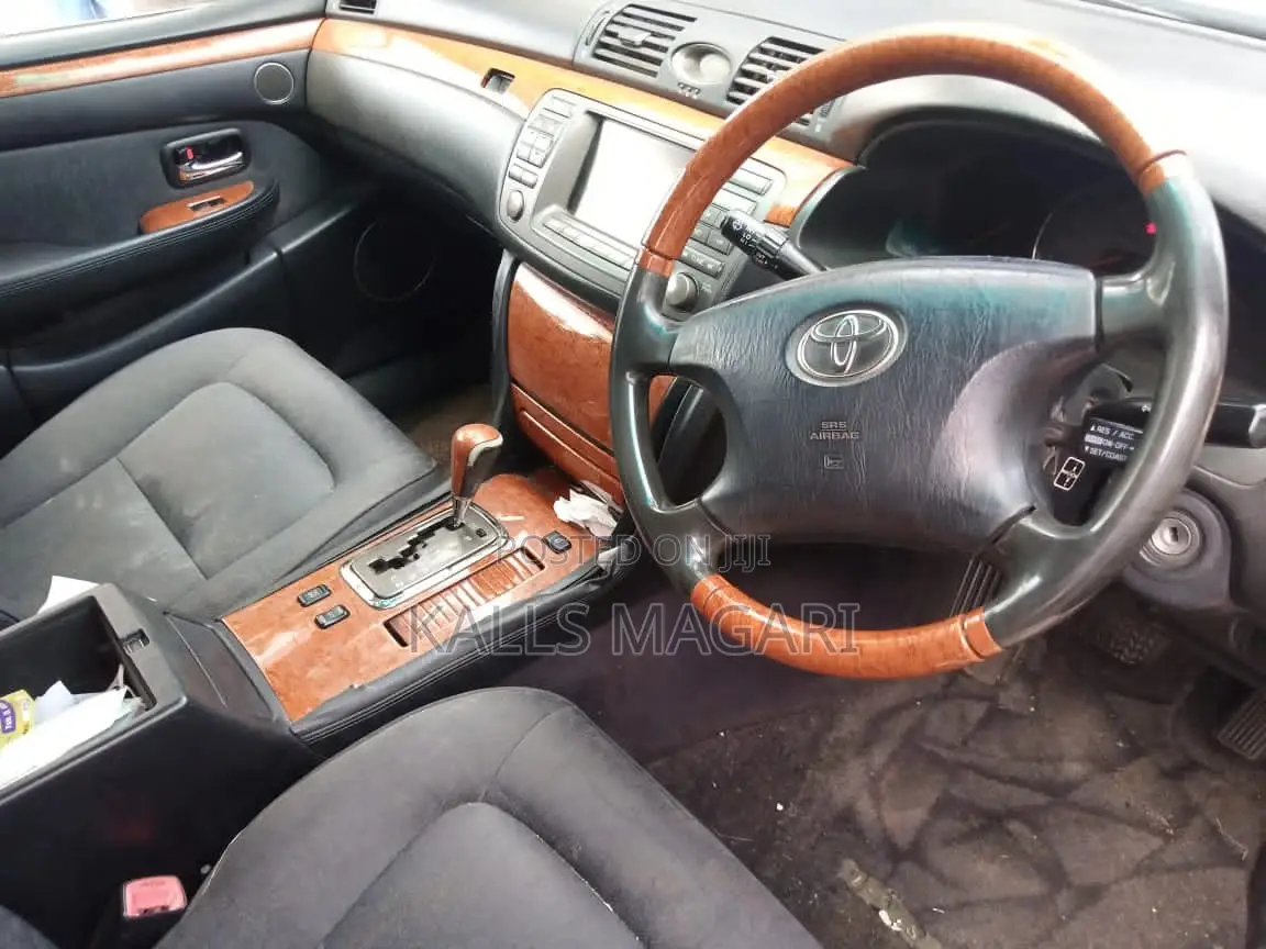 Toyota Harrier 2004