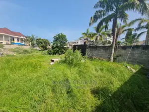 Eneo Kubwa Kwaajili Ya Packing Nyumba Za Kuuza Linauzwa