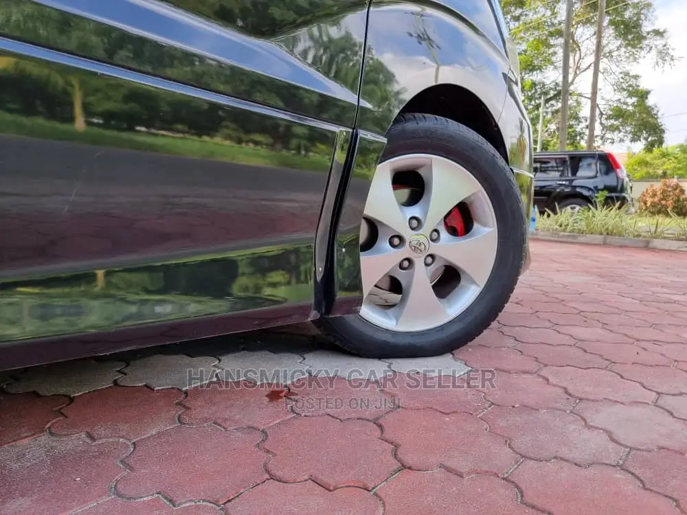 Toyota Alphard 2006 Black