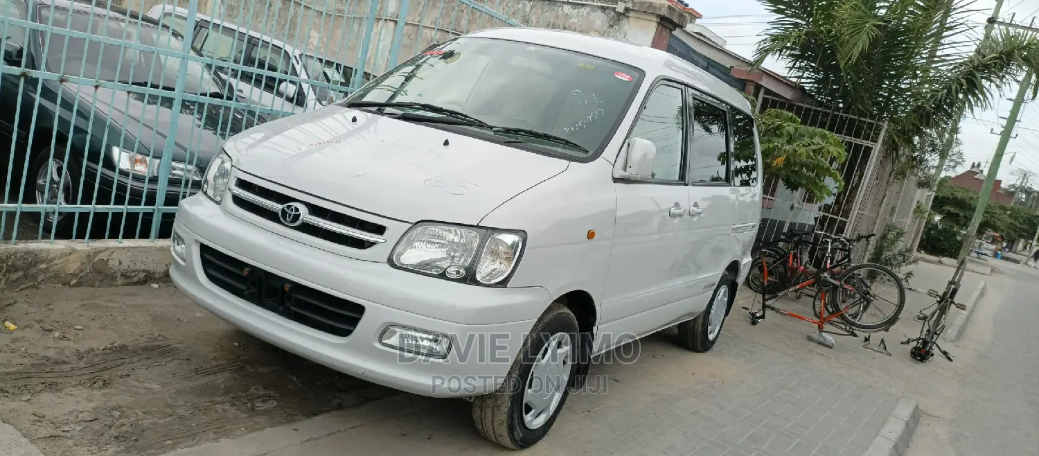 Toyota Lite-Ace 1999 Pearl
