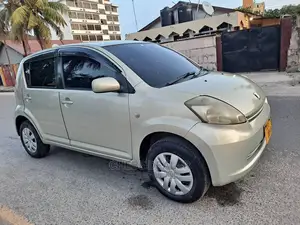 Toyota Passo 1.0 AWD 2005 Silver