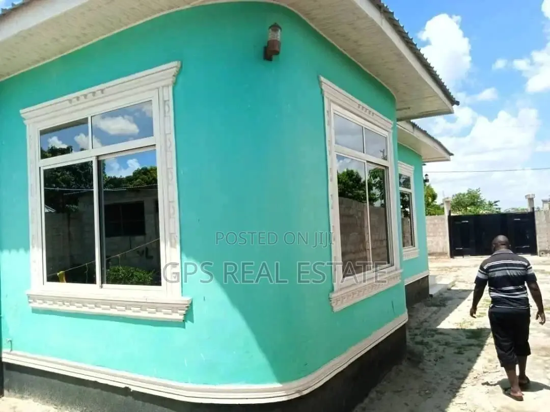 3bdrm House in Safari Mansa, Ilala for Sale