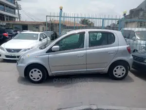 Toyota Vitz 2004 1.0 FWD 3dr Silver