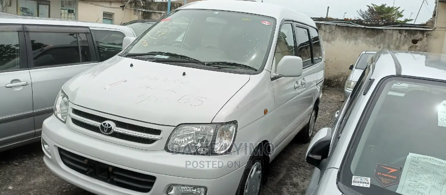 Toyota Lite-Ace 1999