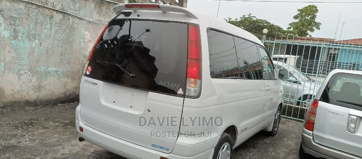 Toyota Lite-Ace 1999