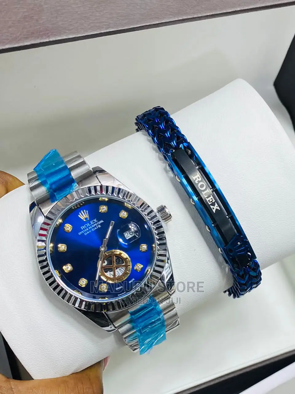 A Set of Watch and Bracelet