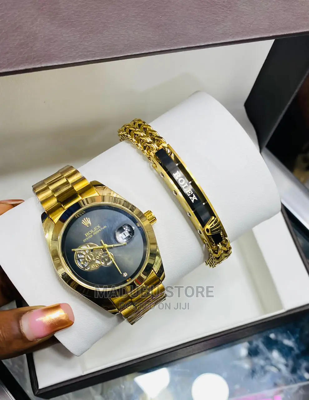 A Set of Watch and Bracelet