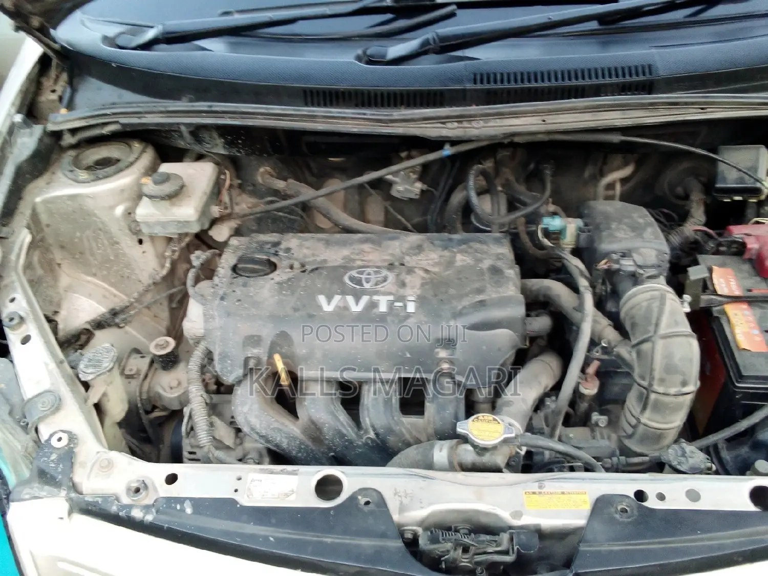 Toyota IST 2004