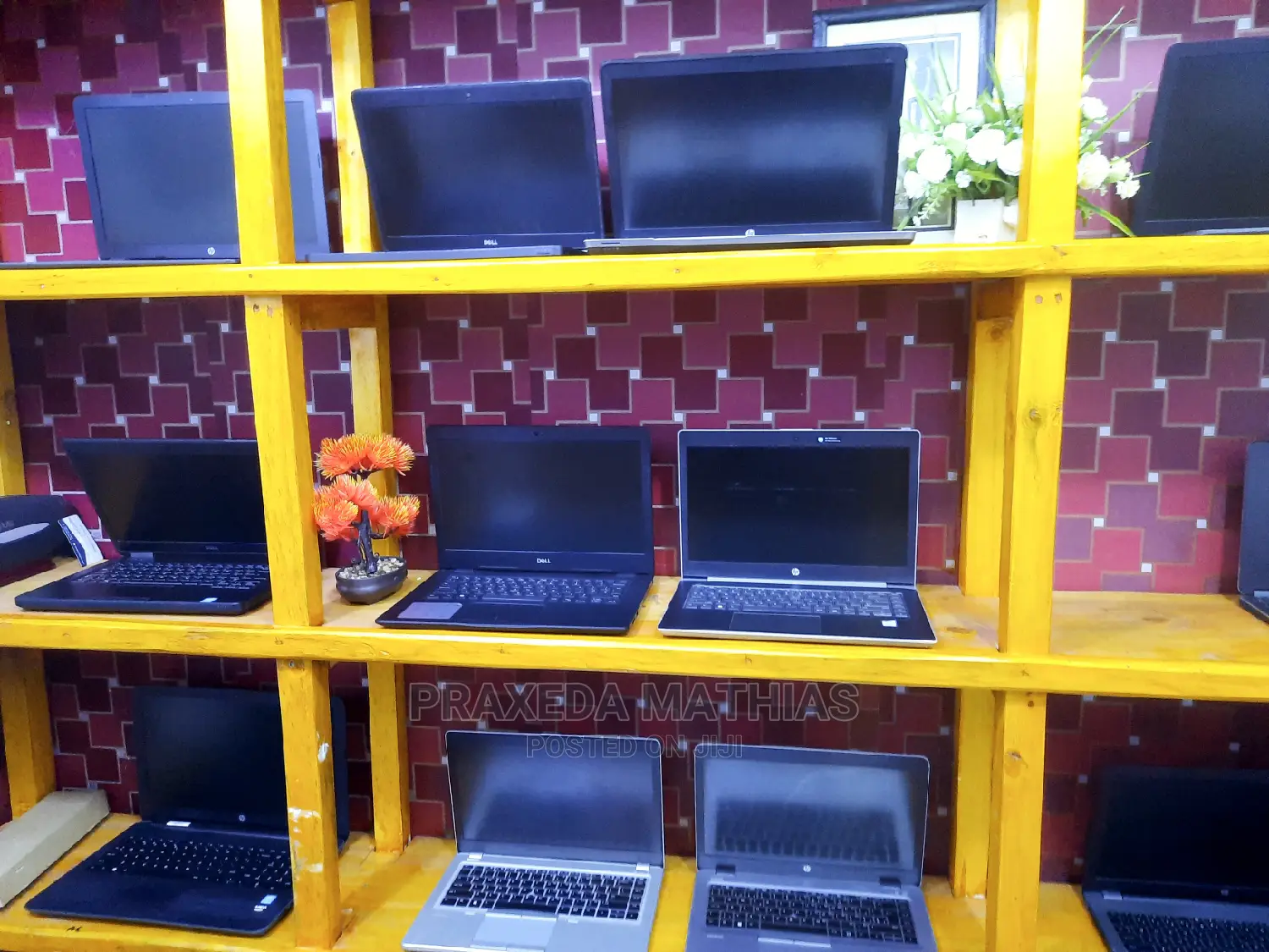 Laptop HP 14-Dq1088wm 4GB Intel Core I5 HDD 500GB