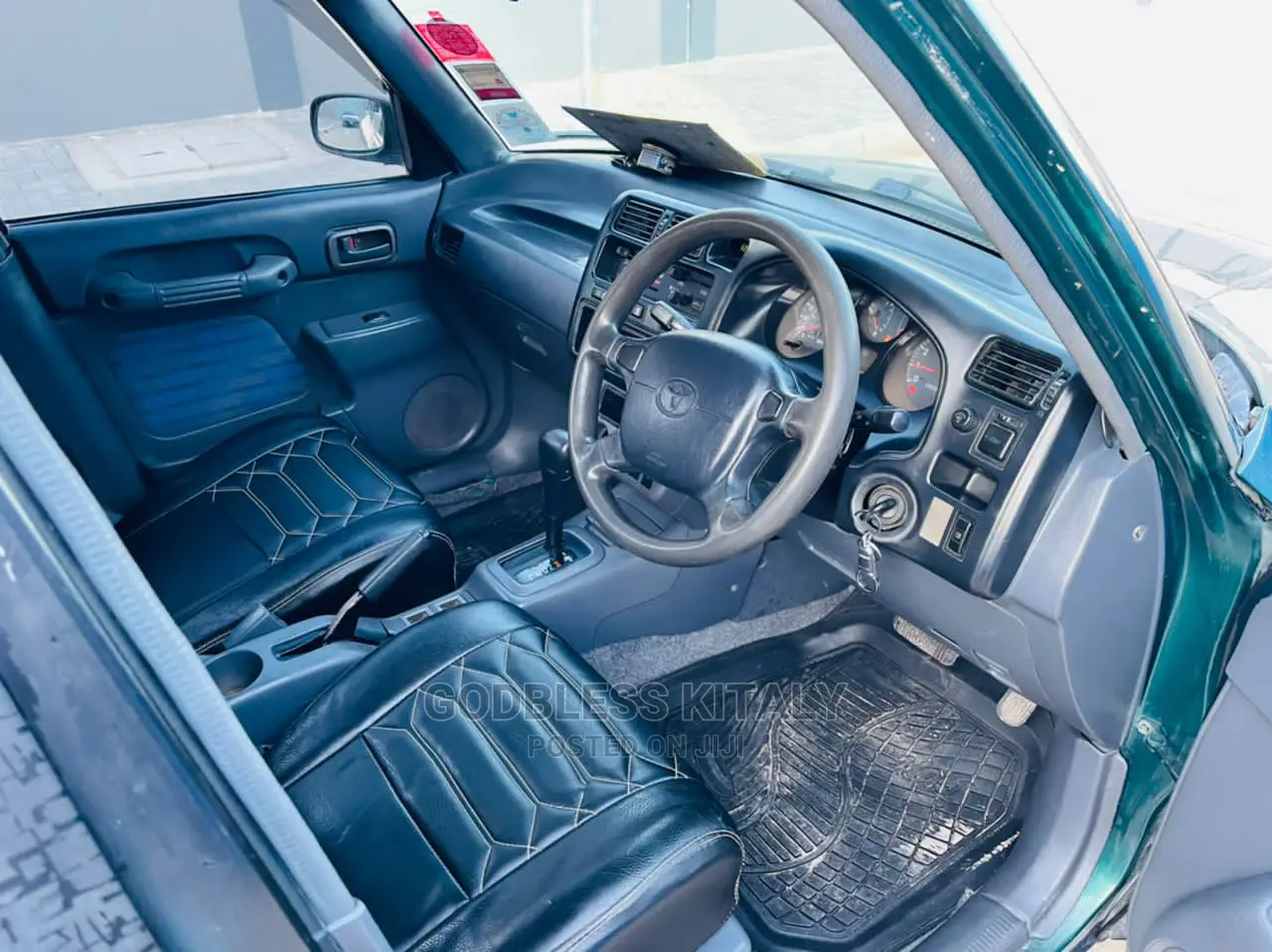 Toyota RAV4 1995 Green