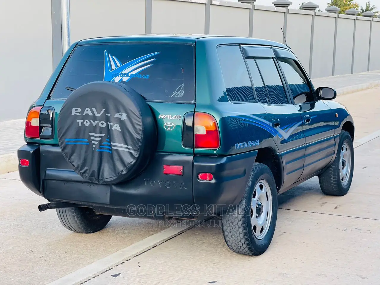 Toyota RAV4 1995 Green