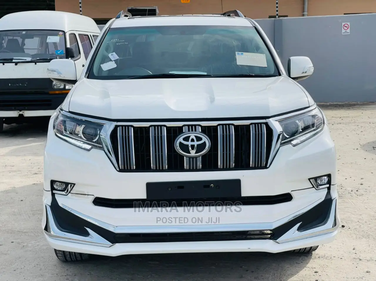 Toyota Land Cruiser 2021 White