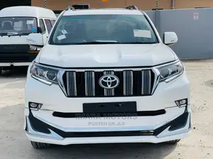Toyota Land Cruiser 2021 White