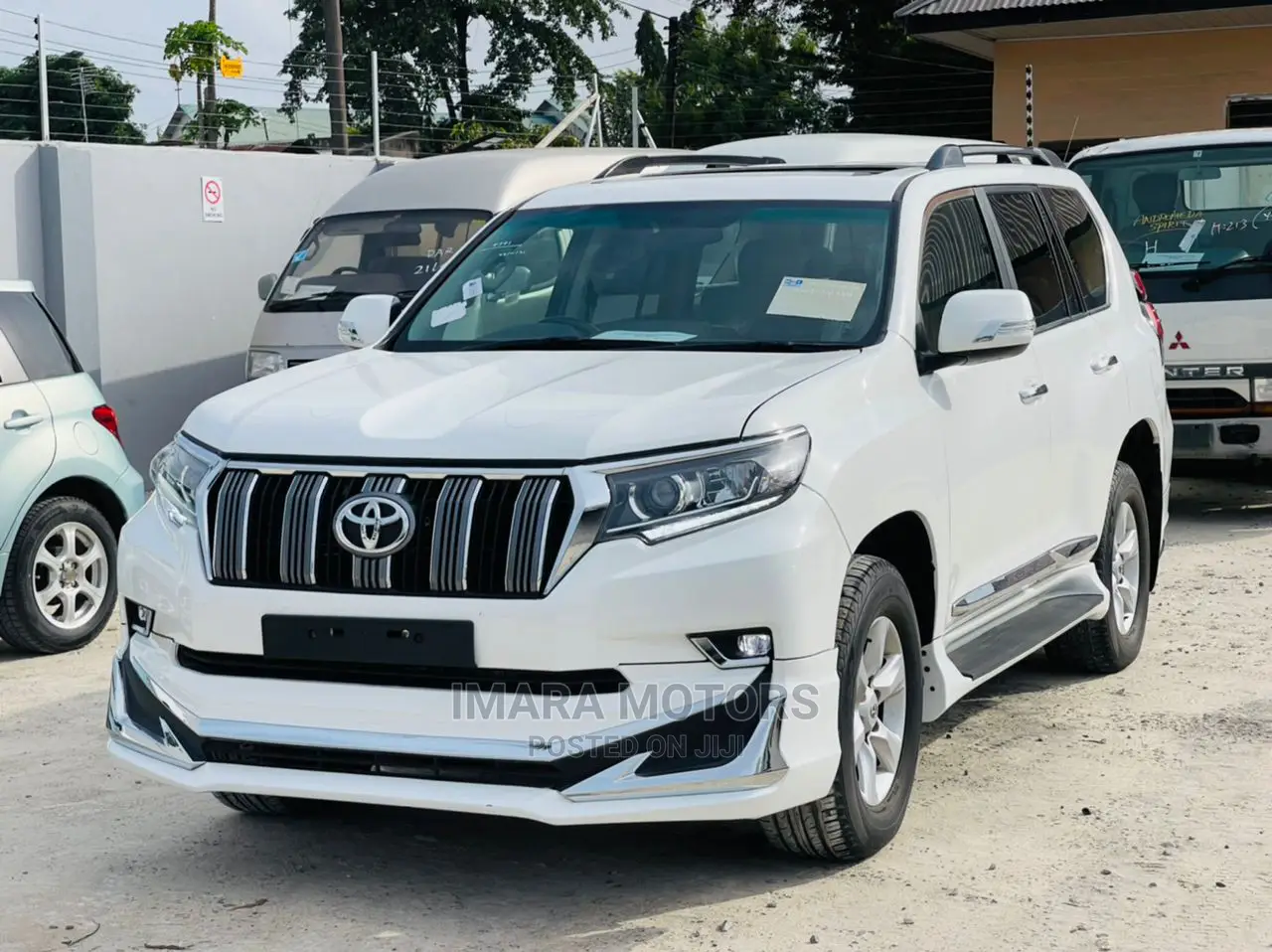 Toyota Land Cruiser 2021 White