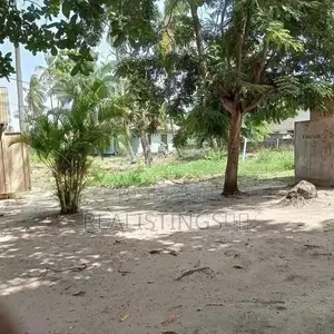 Inauzwa, 1.5 Acres Commercial Plot, Bunju - Dar