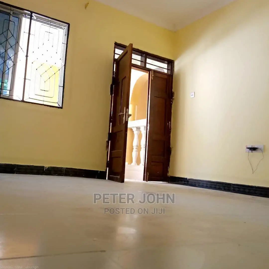 1bdrm Shared Apartment in Kariakoo for Rent