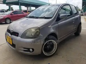 Toyota Vitz 2005