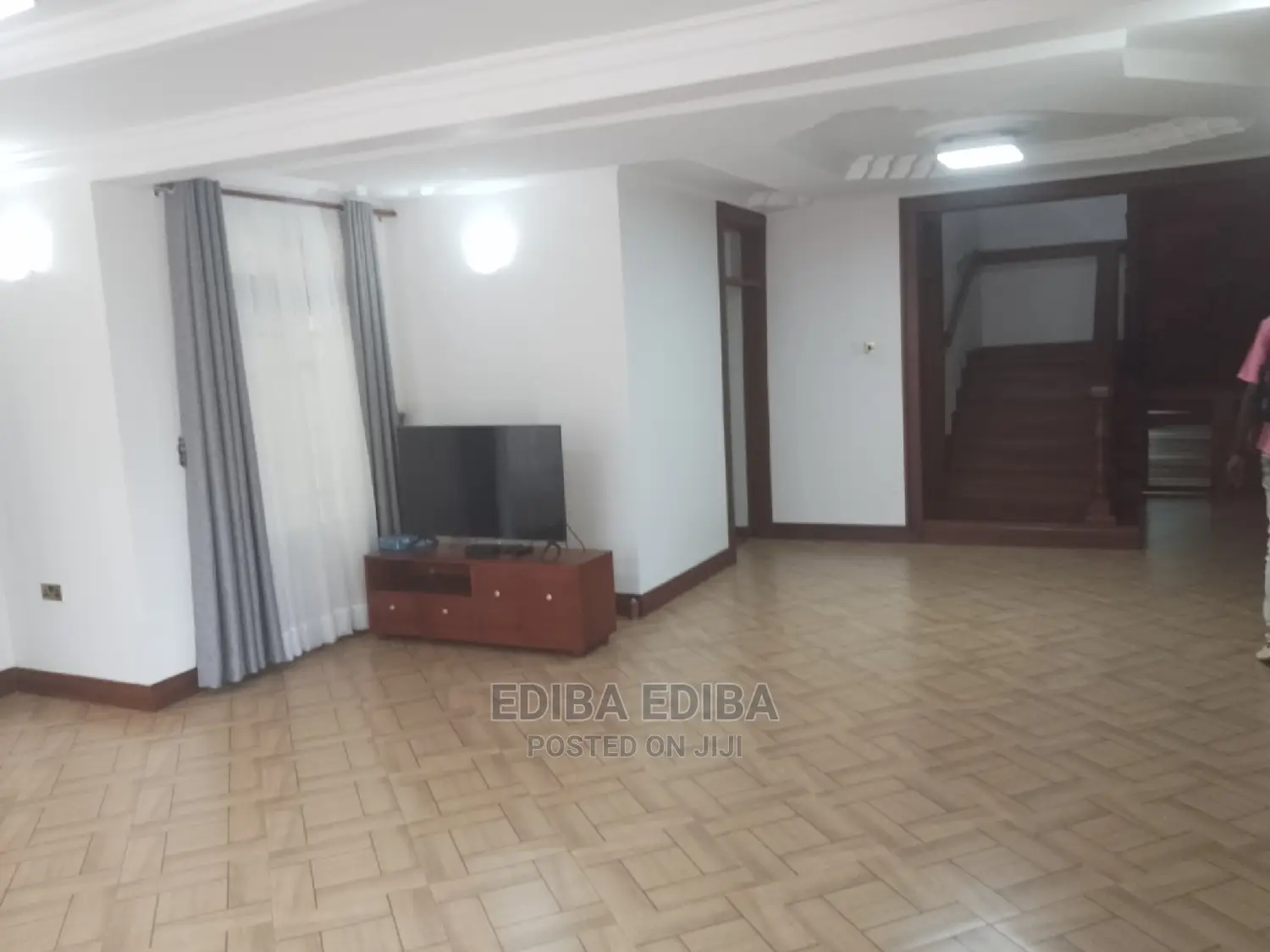 5bdrm House in Ediba Be Real Estate, Arusha for Rent