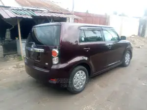 Toyota Corolla Rumion 2010 Hatchback 1.5 FWD Burgandy