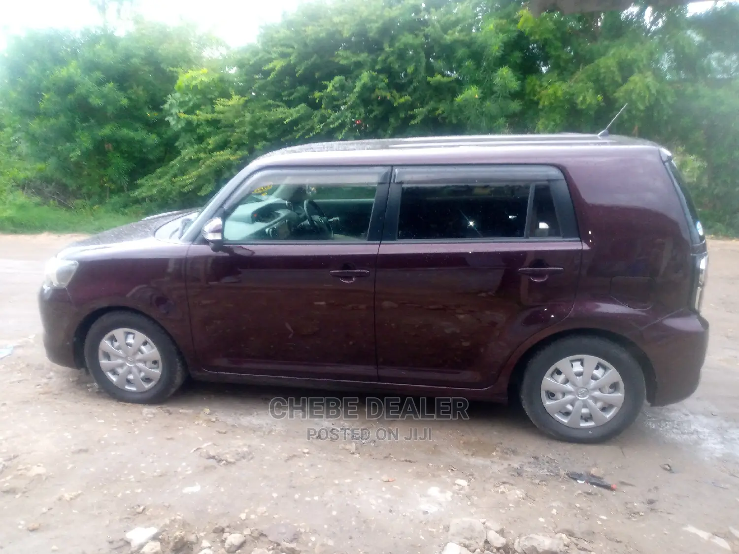 Toyota Corolla Rumion 2010 Hatchback 1.5 FWD Burgandy
