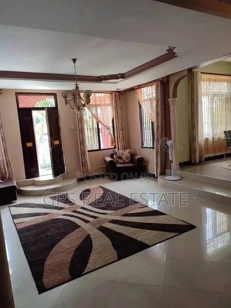 5bdrm House in Safari Mansa, Kigamboni for sale