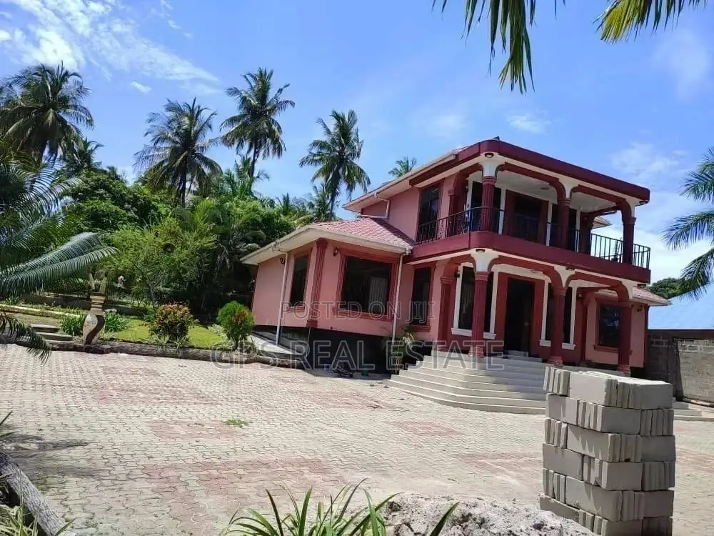 5bdrm House in Safari Mansa, Kigamboni for sale