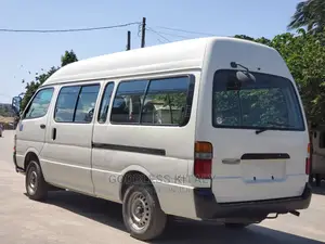 Toyota HiAce 2003 White