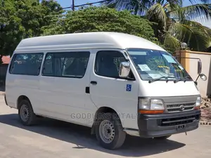 Toyota HiAce 2003 White