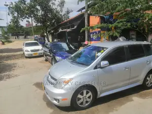 Toyota IST 2006 Silver