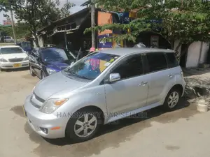 Toyota IST 2006 Silver