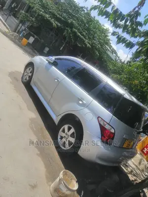 Toyota IST 2006 Silver