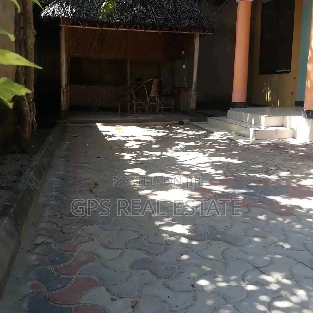 Three Bedroom House In Kigamboni For Sale
