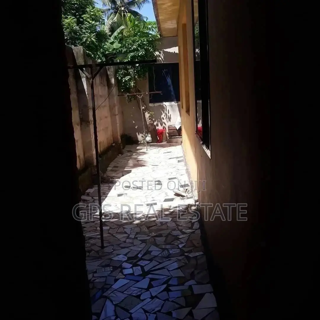 Three Bedroom House In Kigamboni For Sale