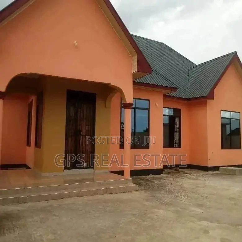 Three Bedroom House In Kibada Kigamboni For Sale