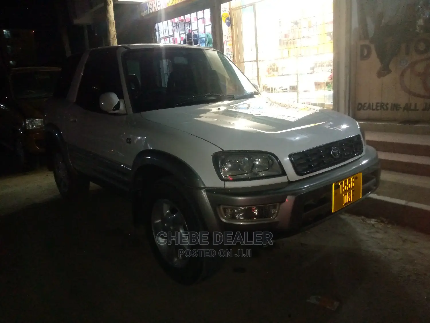 Toyota RAV4 1998 White