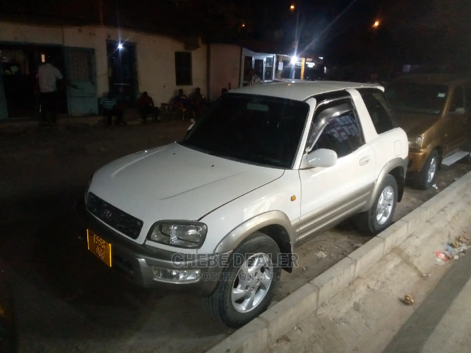 Toyota RAV4 1998 White