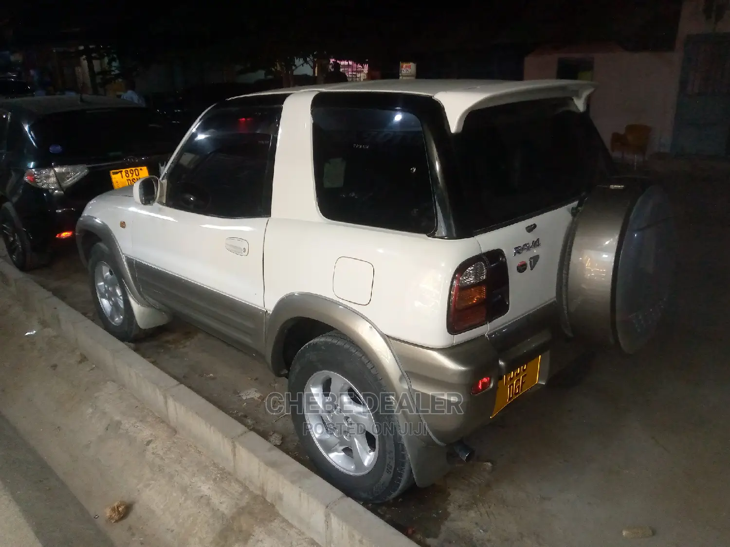 Toyota RAV4 1998 White