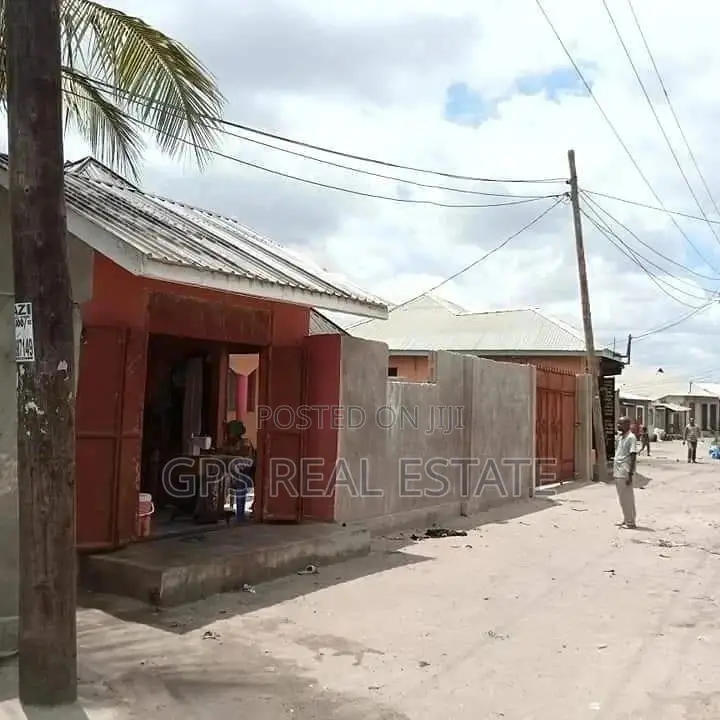 Three Bedroom House In Tabata Lawiti For Sale