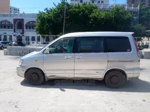 Toyota Noah 2001 2.0 AWD (8 Seater) Silver