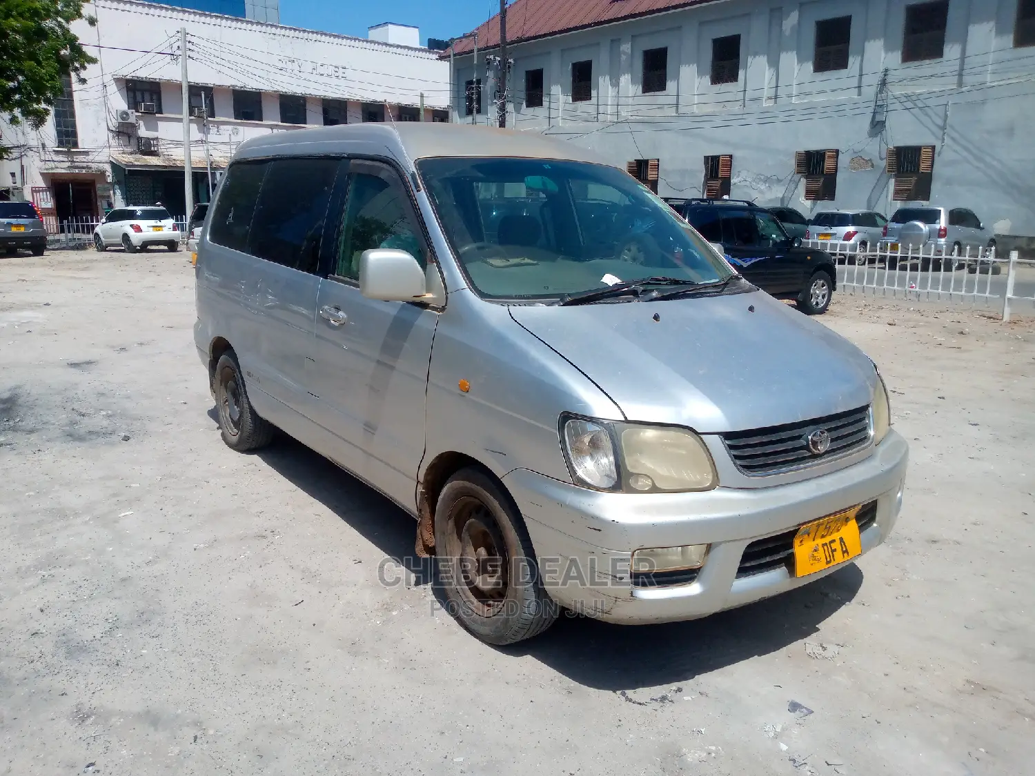 Toyota Noah 2001 2.0 AWD (8 Seater) Silver
