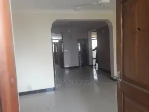 3bdrm Block of Flats in Lumumba Kariakoo for rent