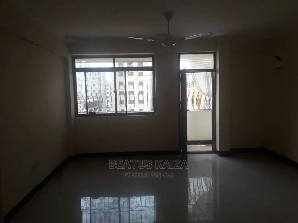 3bdrm Block of Flats in Lumumba Kariakoo for rent