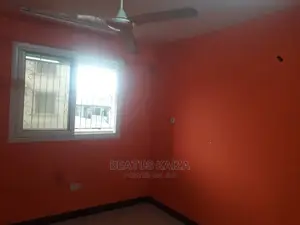 3bdrm Block of Flats in Kariakoo Livingstone for rent