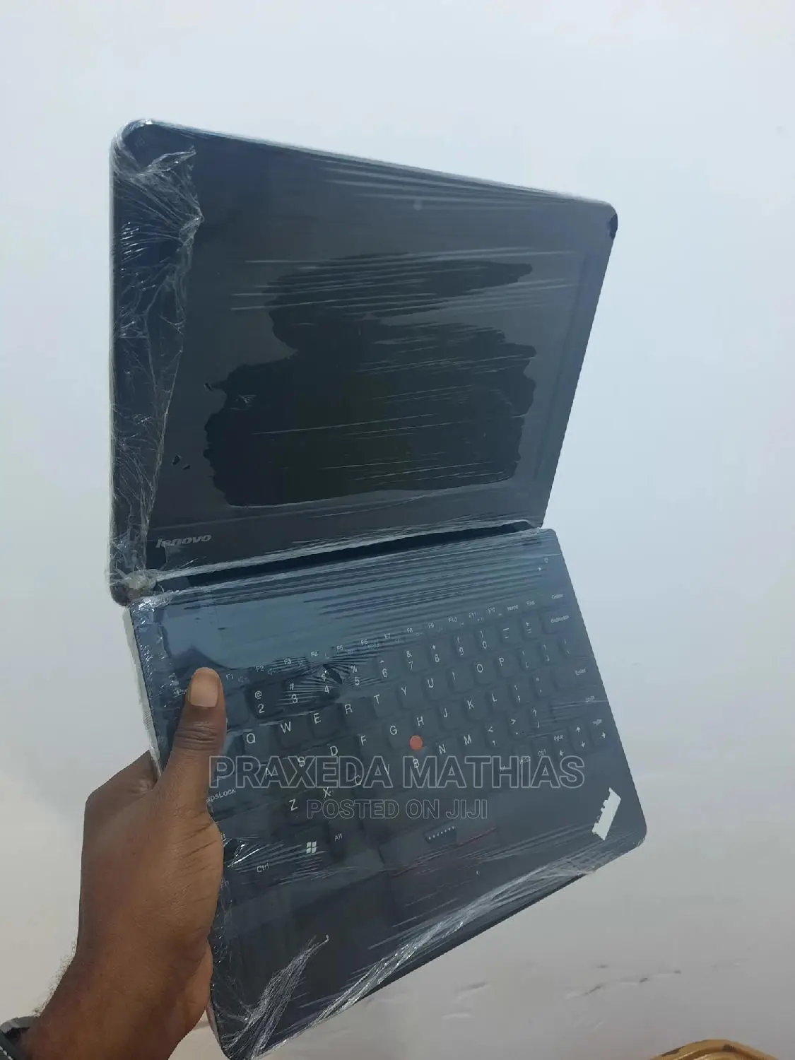 Laptop Lenovo ThinkPad X131e 4GB Intel Celeron HDD 320GB