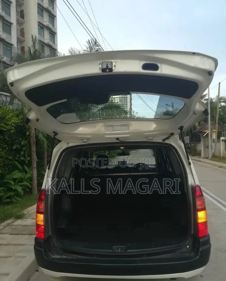 Toyota Probox 2003 White