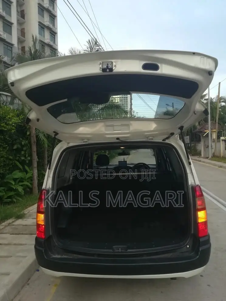 Toyota Probox 2003 White