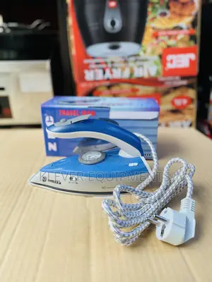 ZEC Travel Iron