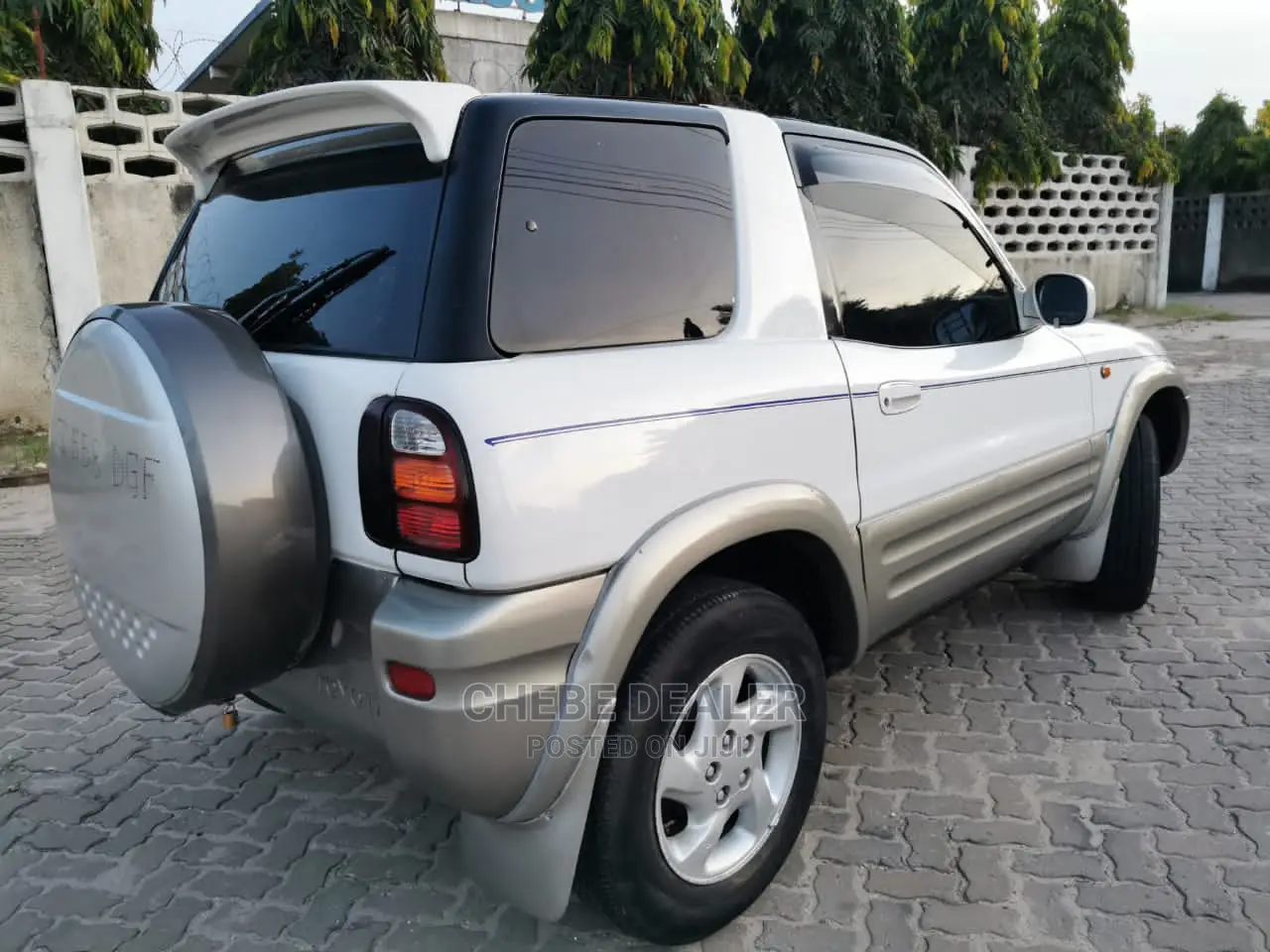 Toyota RAV4 1999 Base FWD White
